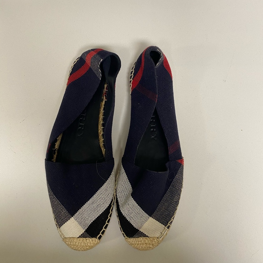 Burberry flats
